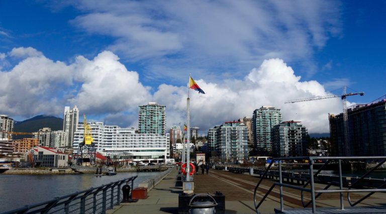 Lonsdale-Quay-Flag